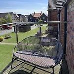 Sea Urchins, The Bay, 2 Bedrooms With Ensuites, Balcony With Sea View, Parking, 2 Dogs Welcome Holiday home *
